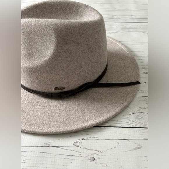 Taupe/Gray Felt Hat - Picture 2 of 6